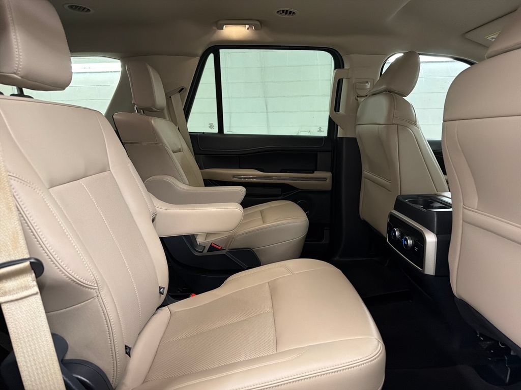 Certified 2023 Ford Expedition XLT RWD image 32