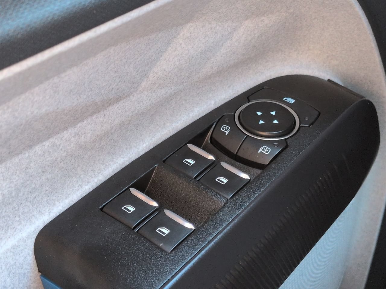Certified 2025 Ford Maverick XLT w/ XLT Luxury Package FWD image 23