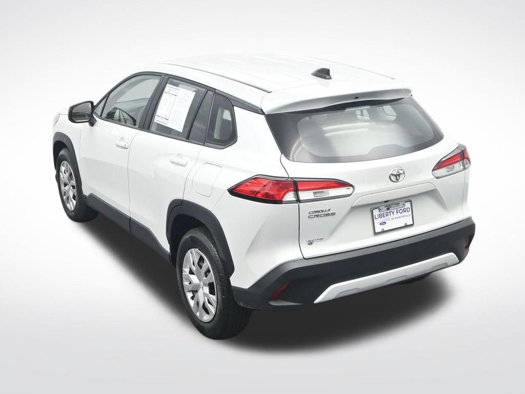 Used 2025 Toyota Corolla Cross L FWD image 30