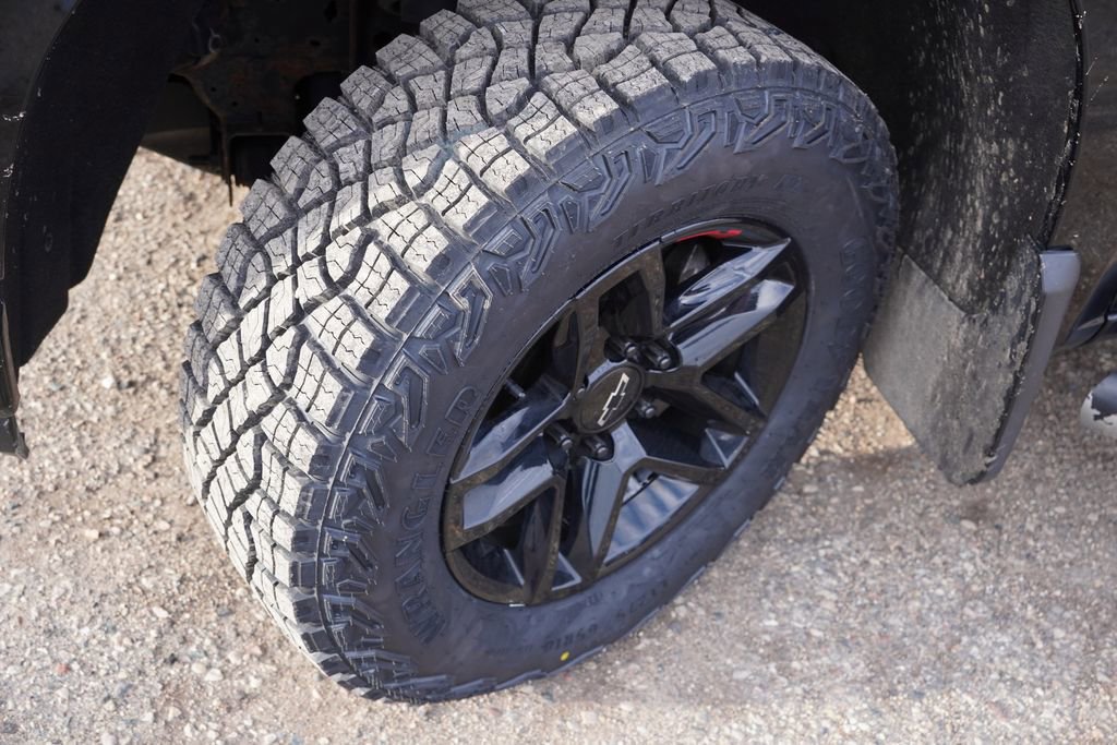 Used 2019 Chevrolet Silverado 1500 LT Trail Boss image 13