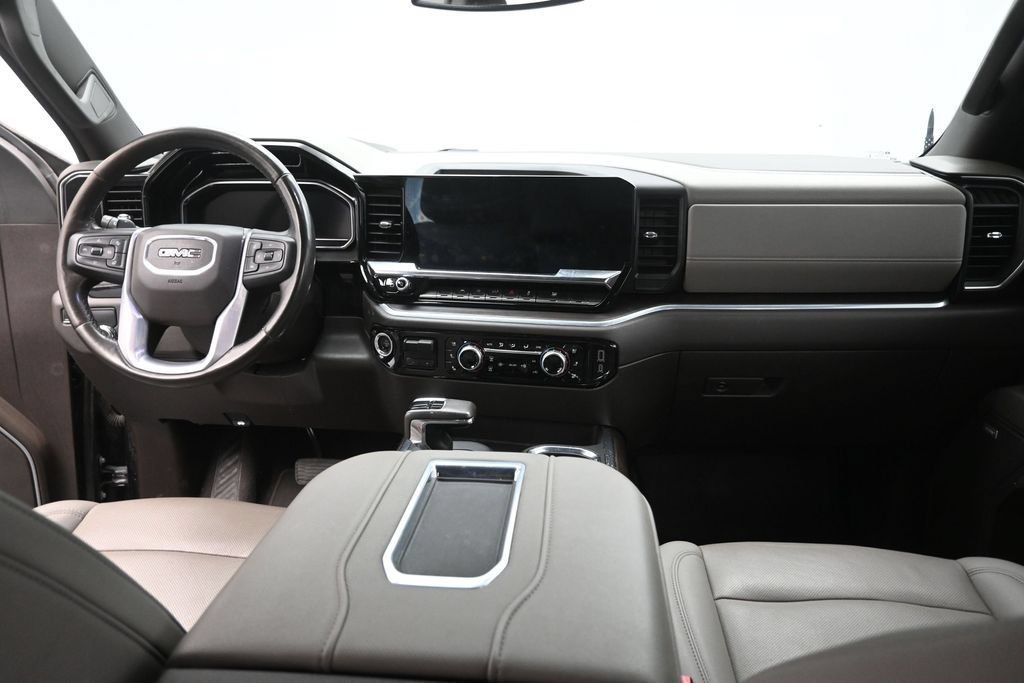Used 2022 GMC Sierra 1500 SLT RWD image 16