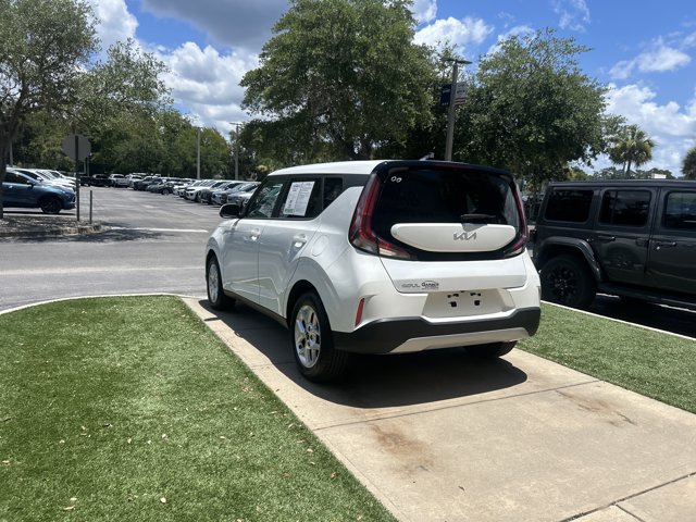 Used 2024 Kia Soul LX w/ Option Group 015 FWD image 6