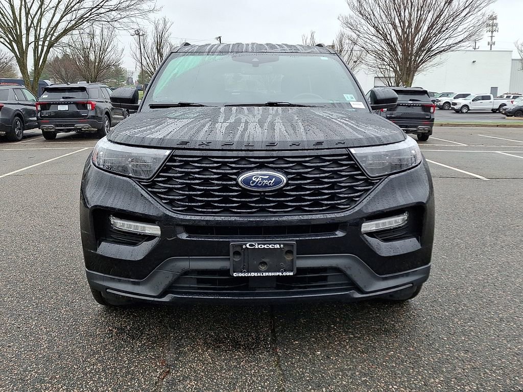 Certified 2023 Ford Explorer ST-Line image 5