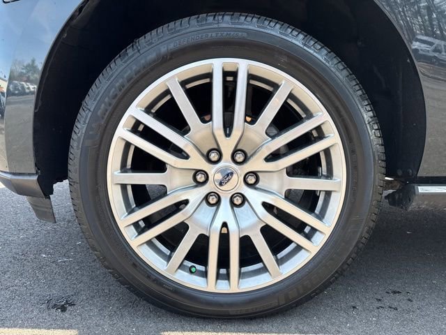 Certified 2022 Ford Expedition Max Limited image 9