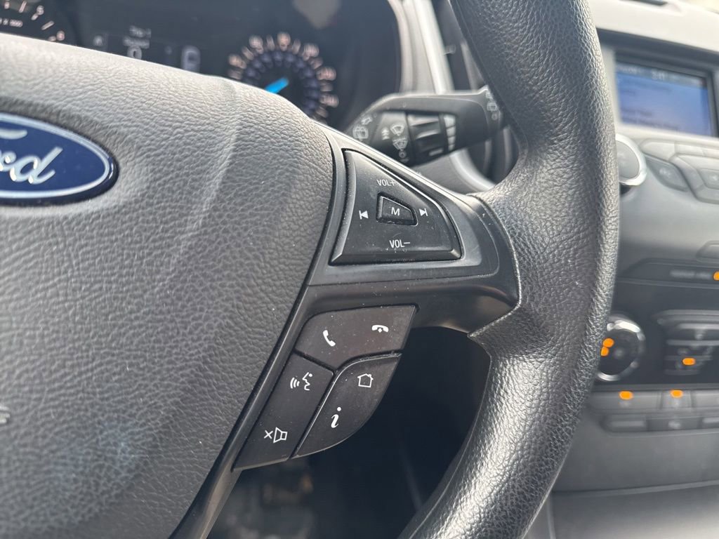 Certified 2019 Ford Edge SE image 16