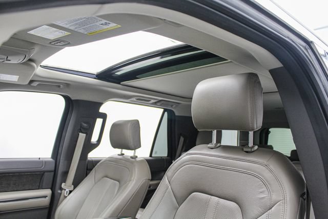 Certified 2020 Ford Expedition Limited w/ Special Edition Package AWD/4WD image 15