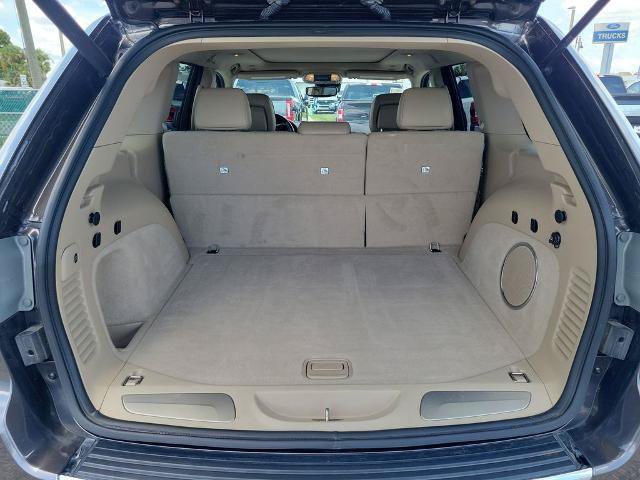 Used 2019 Jeep Grand Cherokee Overland AWD/4WD image 10