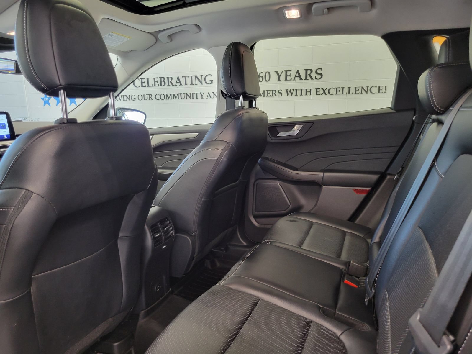Certified 2021 Ford Escape SEL w/ Technology Package AWD/4WD image 25