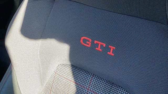 Used 2024 Volkswagen GTI SE image 22