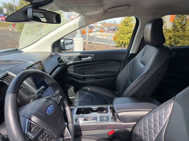 Certified 2024 Ford Edge Titanium image 16
