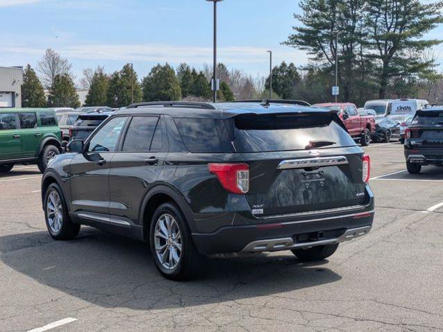 Certified 2023 Ford Explorer XLT w/ Equipment Group 202A image 3