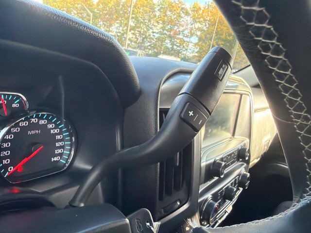 Used 2018 Chevrolet Silverado 1500 LT w/ All Star Edition AWD/4WD image 17