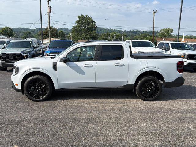 Certified 2025 Ford Maverick Lariat w/ Black Appearance Package AWD/4WD image 2