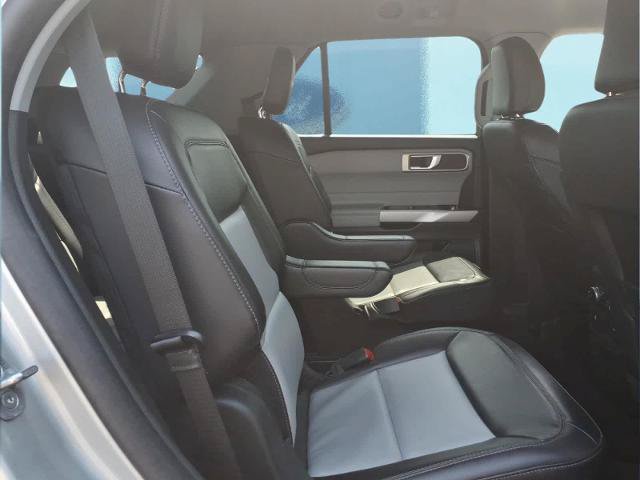 Certified 2023 Ford Explorer XLT w/ Equipment Group 202A AWD/4WD image 14
