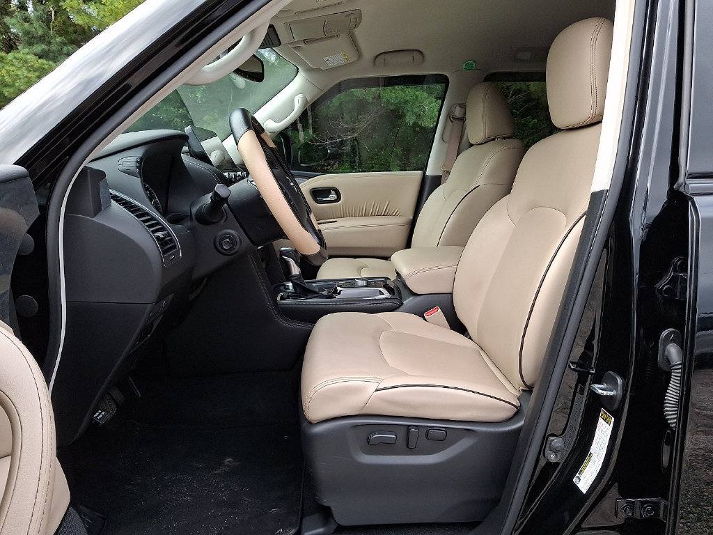 Used 2021 Nissan Armada SV w/ SV Appearance Package AWD/4WD image 14