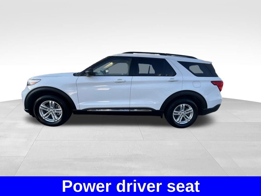 Certified 2023 Ford Explorer XLT w/ Equipment Group 202A image 6
