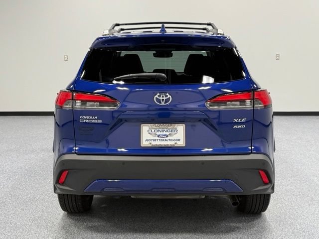 Used 2023 Toyota Corolla Cross XLE w/ Convenience Package AWD/4WD image 10