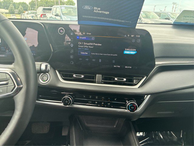 Used 2025 Chevrolet Equinox LT AWD/4WD image 12