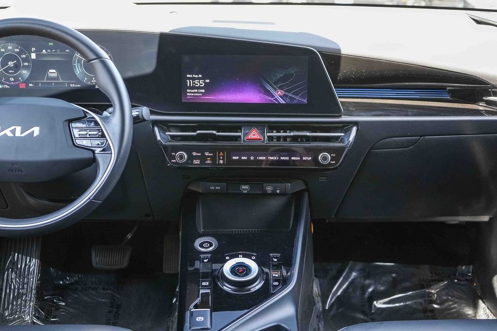 Used 2024 Kia Niro Wind FWD image 14