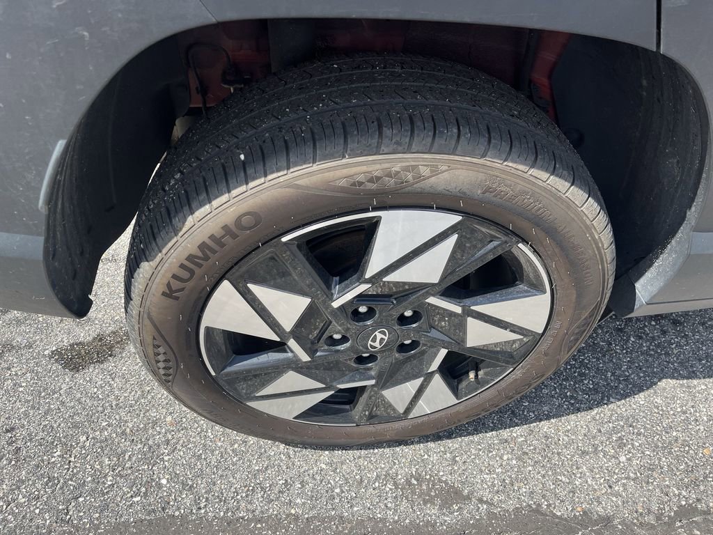 Used 2025 Hyundai Kona SEL AWD/4WD image 2