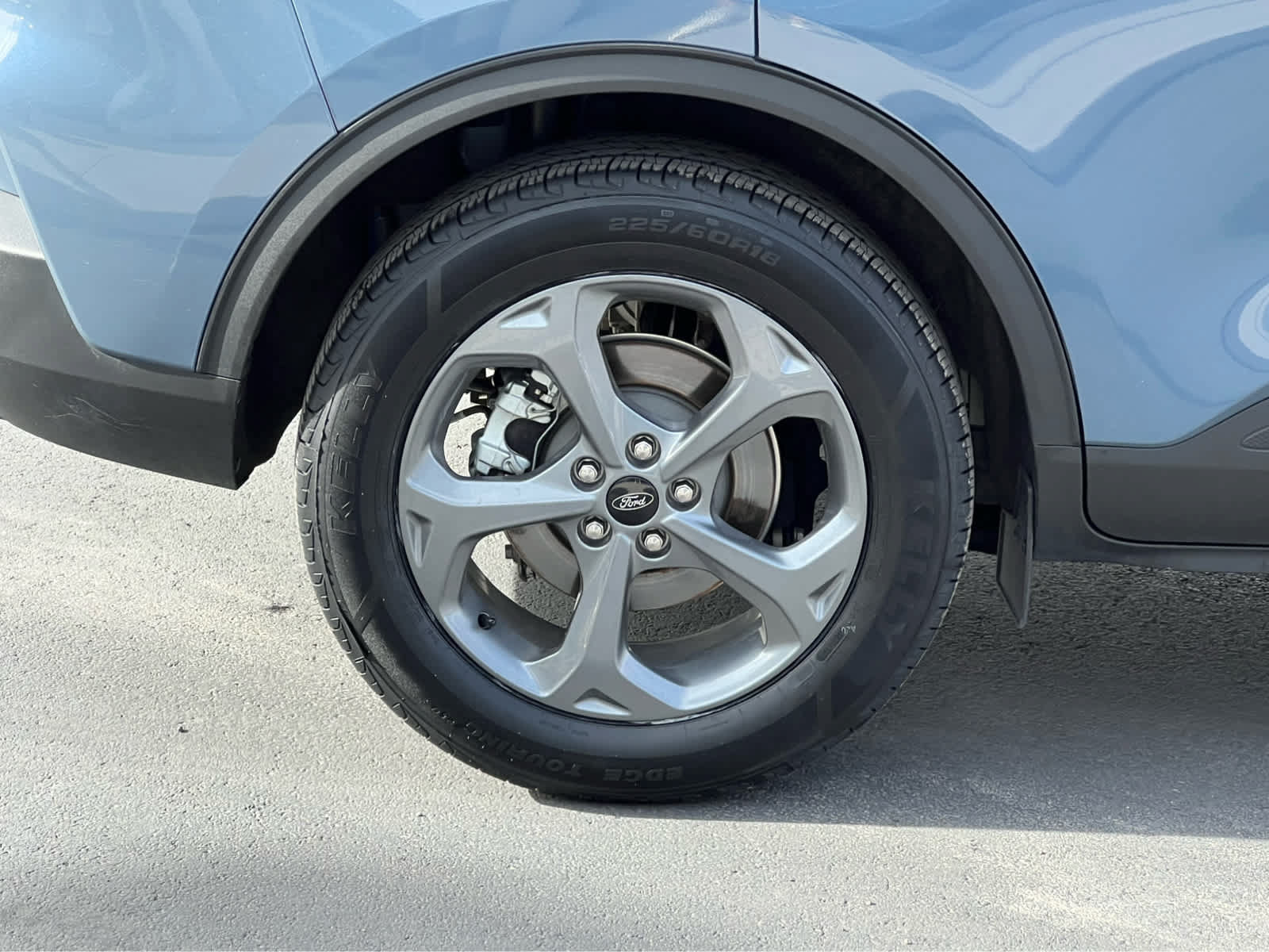 Certified 2025 Ford Escape ST-Line Select AWD/4WD image 16