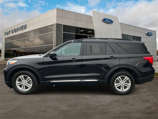 Certified 2023 Ford Explorer XLT image 2