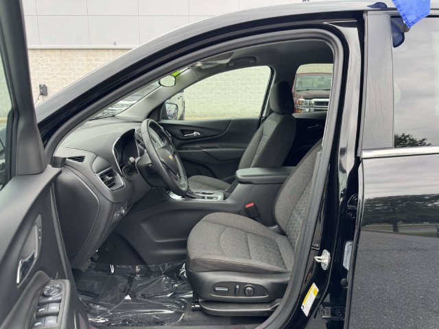 Used 2024 Chevrolet Equinox LT FWD image 17