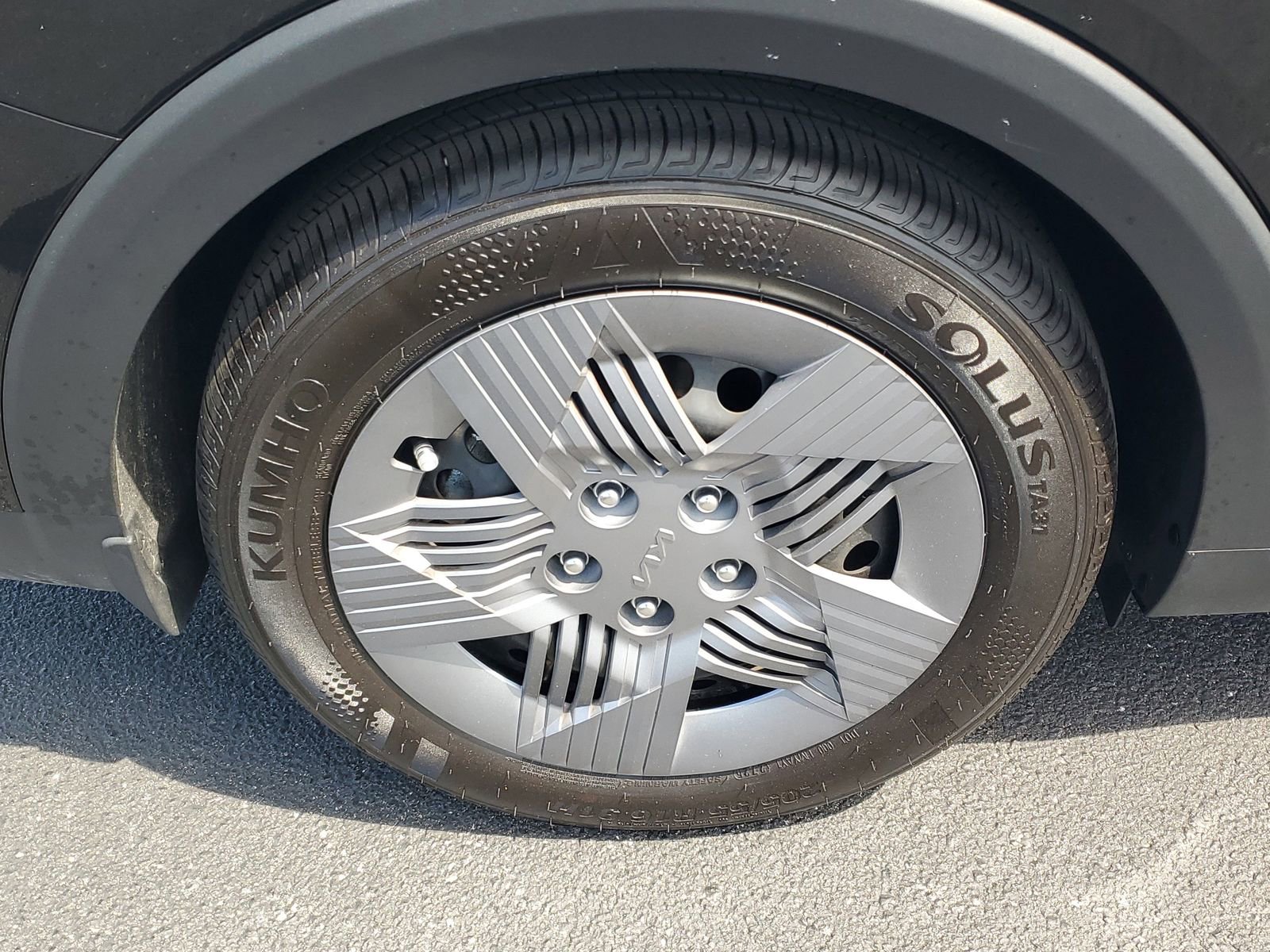 Used 2025 Kia K4 LX image 5