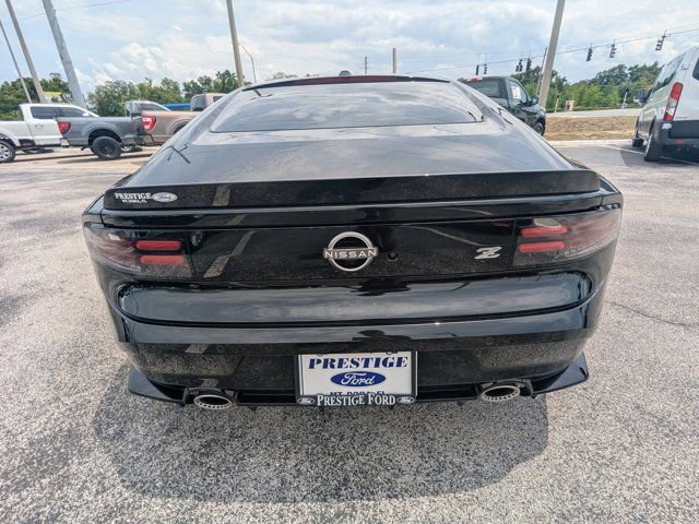 Used 2024 Nissan Z Performance w/ Floor Mat Package RWD image 6