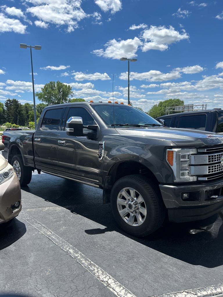 Certified 2017 Ford F250 Platinum w/ Platinum Ultimate Package AWD/4WD image 15