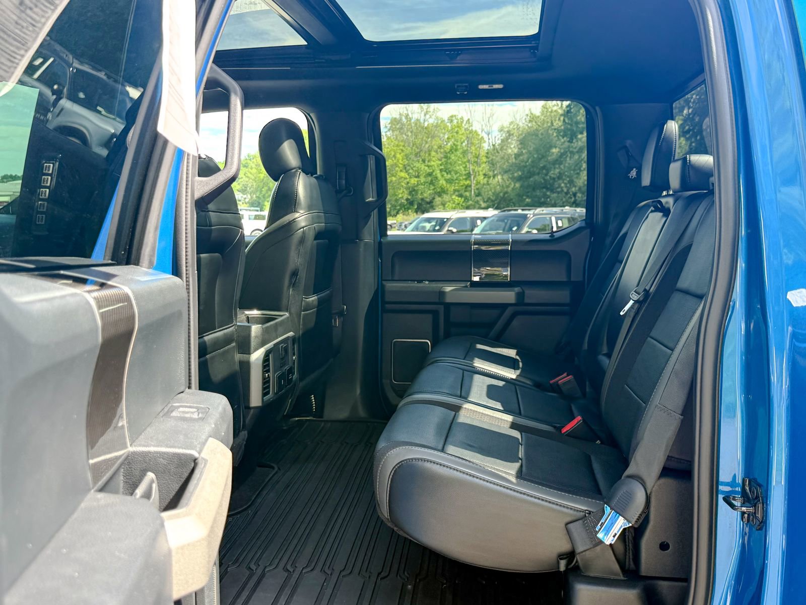 Certified 2019 Ford F150 Raptor w/ Equipment Group 802A Luxury AWD/4WD image 18