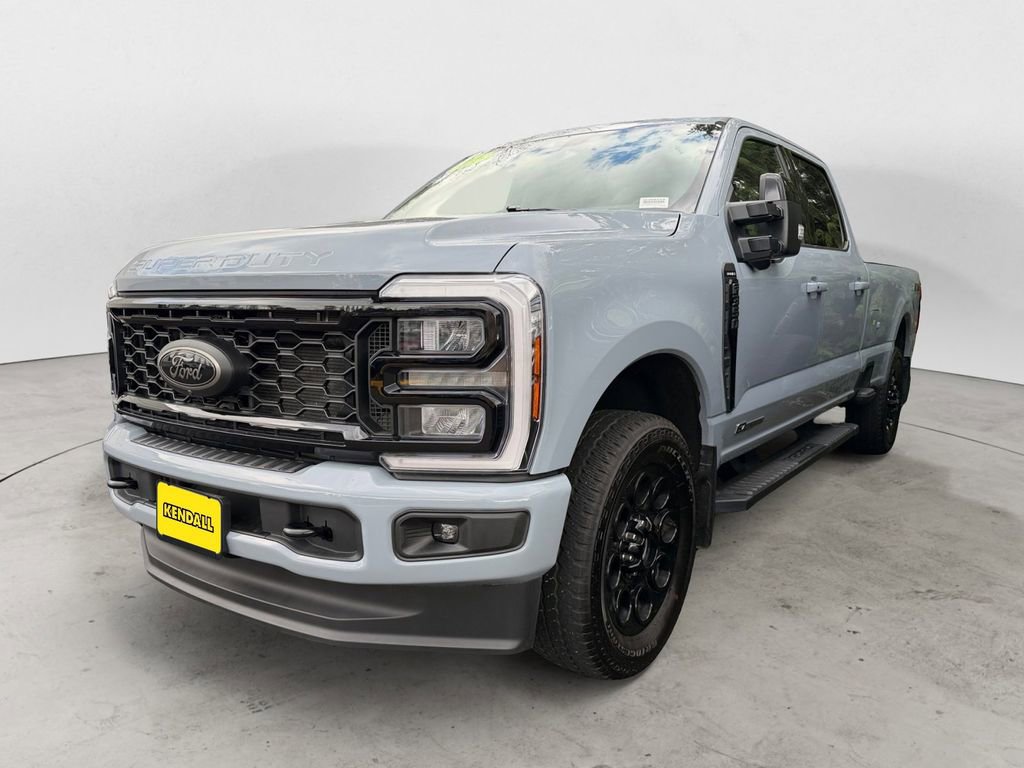 Certified 2025 Ford F350 Lariat w/ Black Appearance Package