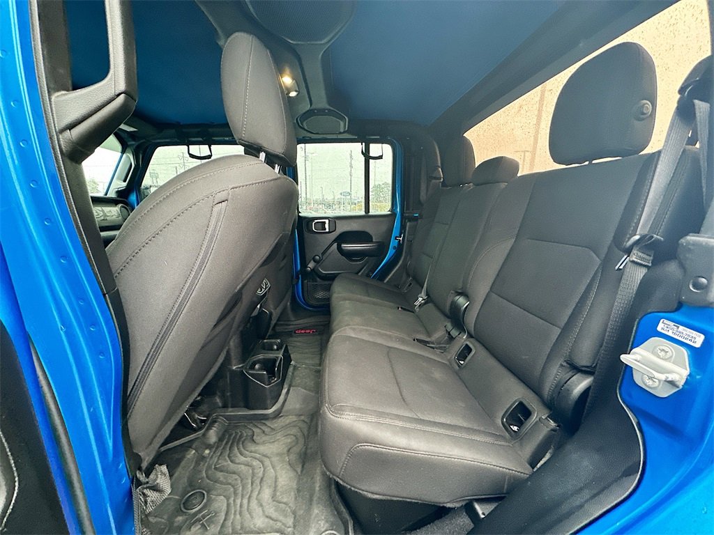 Used 2021 Jeep Gladiator Sport image 17