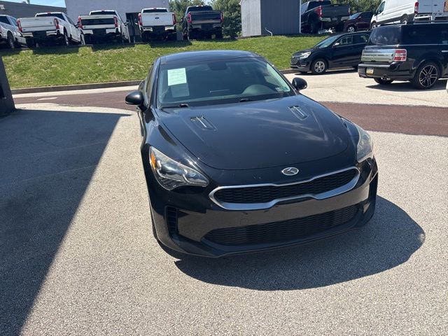 Used 2018 Kia Stinger Premium AWD/4WD image 14