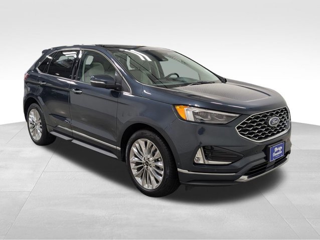 Certified 2022 Ford Edge Titanium w/ Equipment Group 301A AWD/4WD image 18