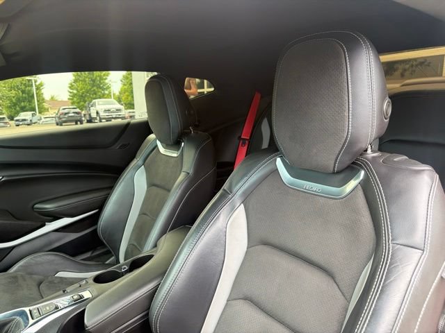 Used 2021 Chevrolet Camaro SS RWD image 15