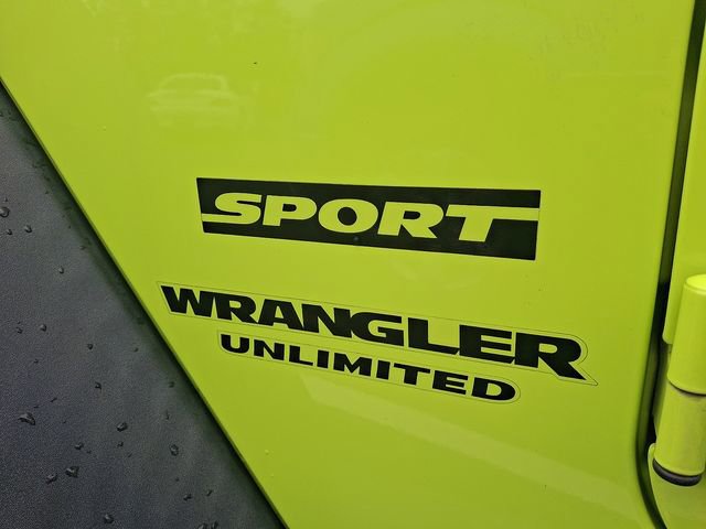Used 2017 Jeep Wrangler Unlimited Sport w/ Quick Order Package 24S AWD/4WD image 11