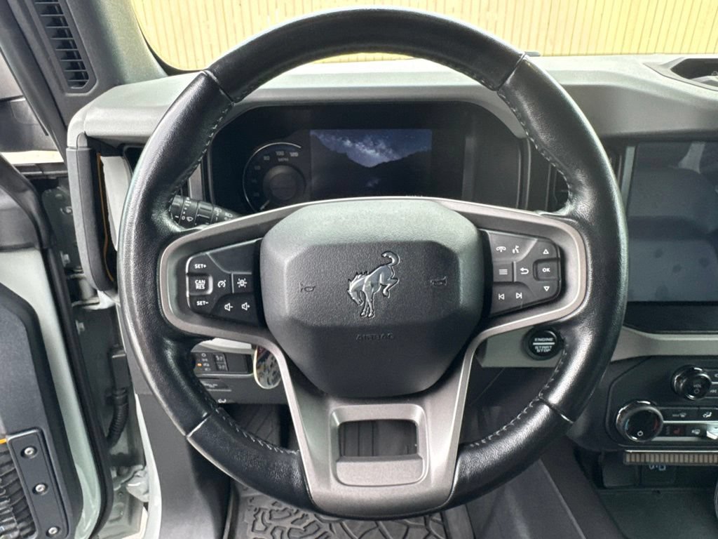 Certified 2023 Ford Bronco Badlands w/ Sasquatch Package AWD/4WD image 9