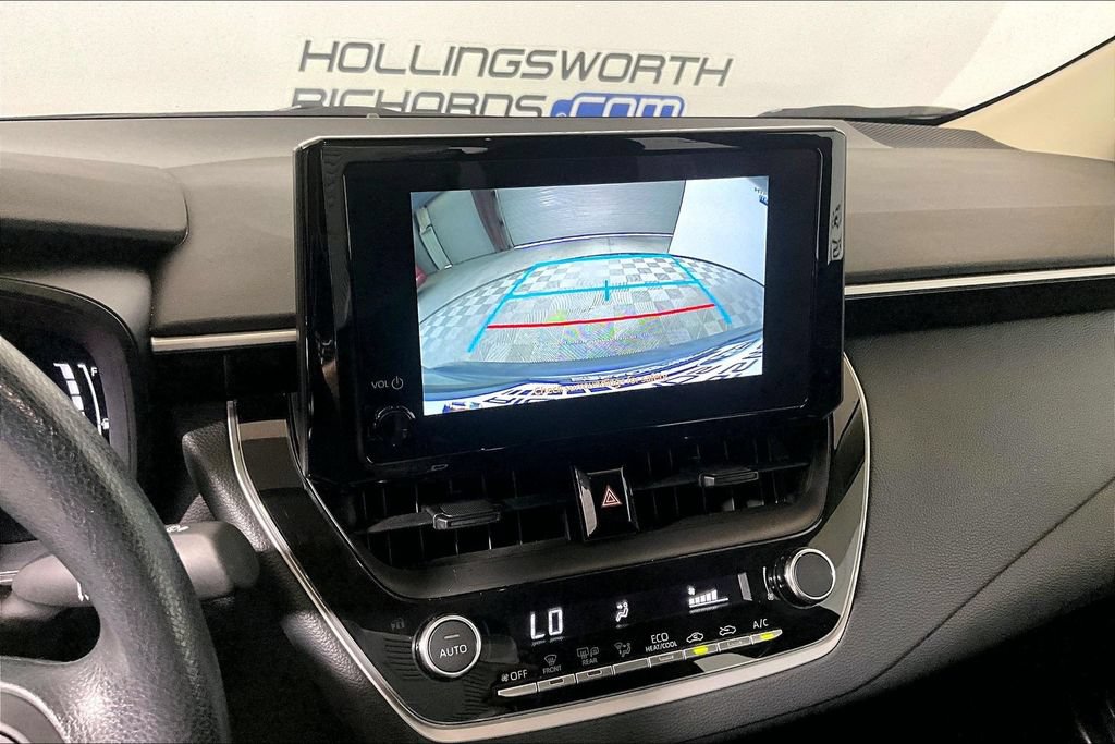 Used 2026 Toyota Corolla LE FWD image 17