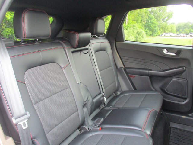 Certified 2024 Ford Escape ST-Line w/ Tech Pack #1 AWD/4WD image 40