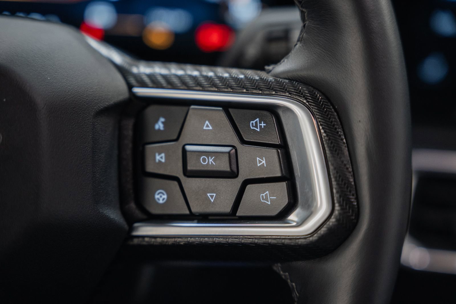 Certified 2025 Ford Mustang Premium w/ Wheel & Stripe Package image 31