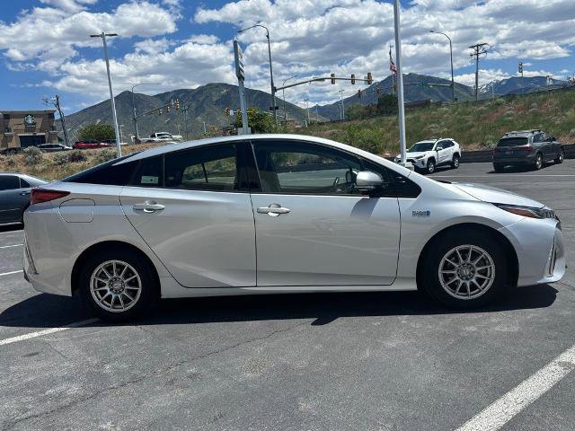 Used 2018 Toyota Prius Prime Premium FWD image 10
