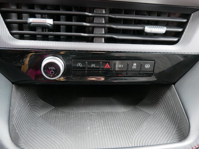 Certified 2025 Ford Explorer ST-Line w/ ST-Line Street Pack image 25