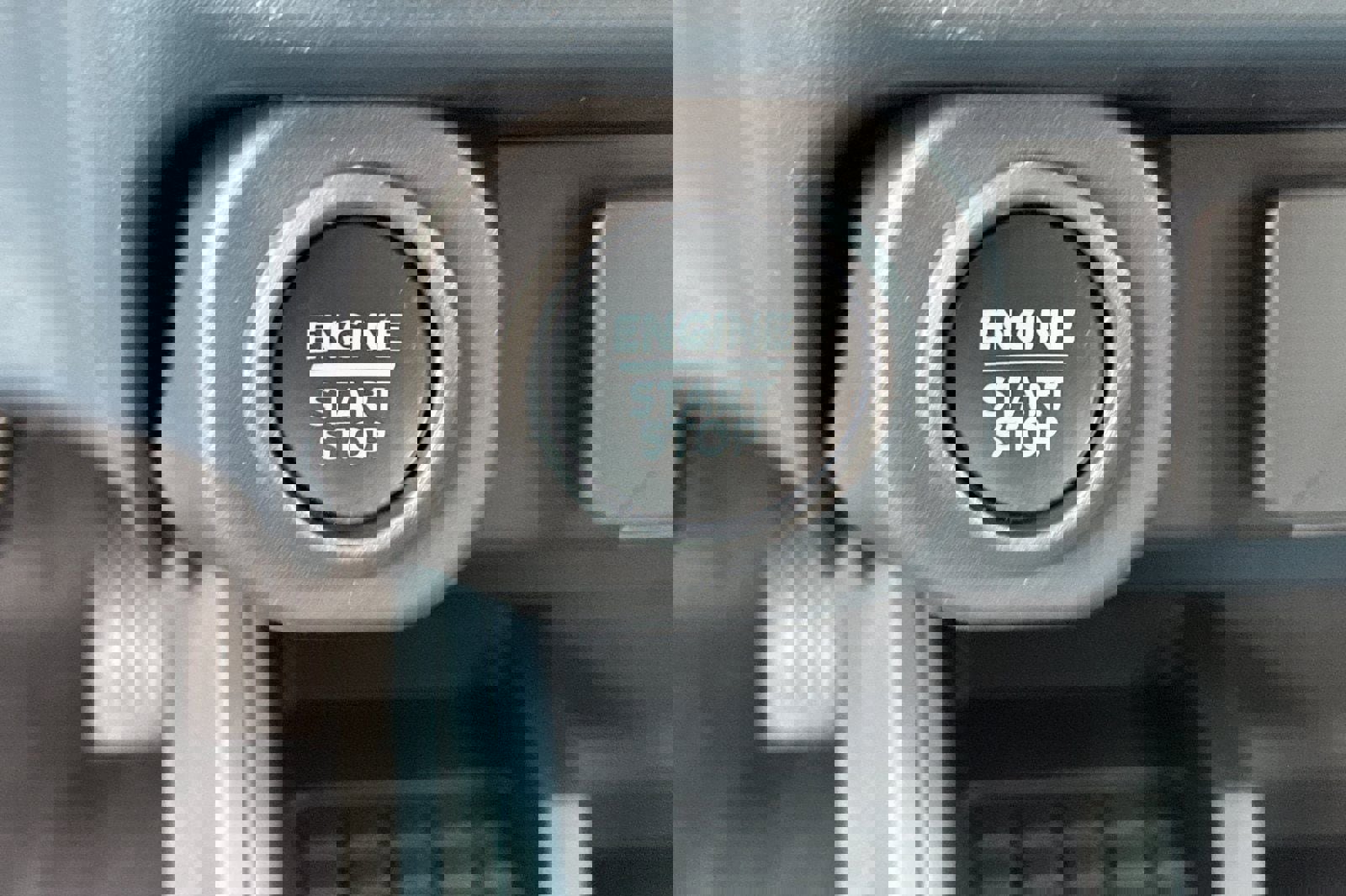 Certified 2025 Ford Maverick Lariat w/ Black Appearance Package image 23