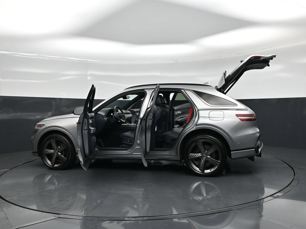 Used 2024 Genesis GV70 3.5T Sport w/ Sport Advanced Package AWD/4WD image 34