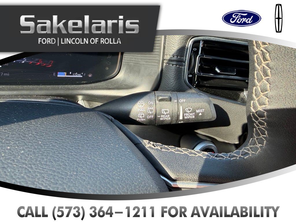 Used 2025 Jeep Wagoneer Series II w/ 8-Passenger Seating Package AWD/4WD image 17