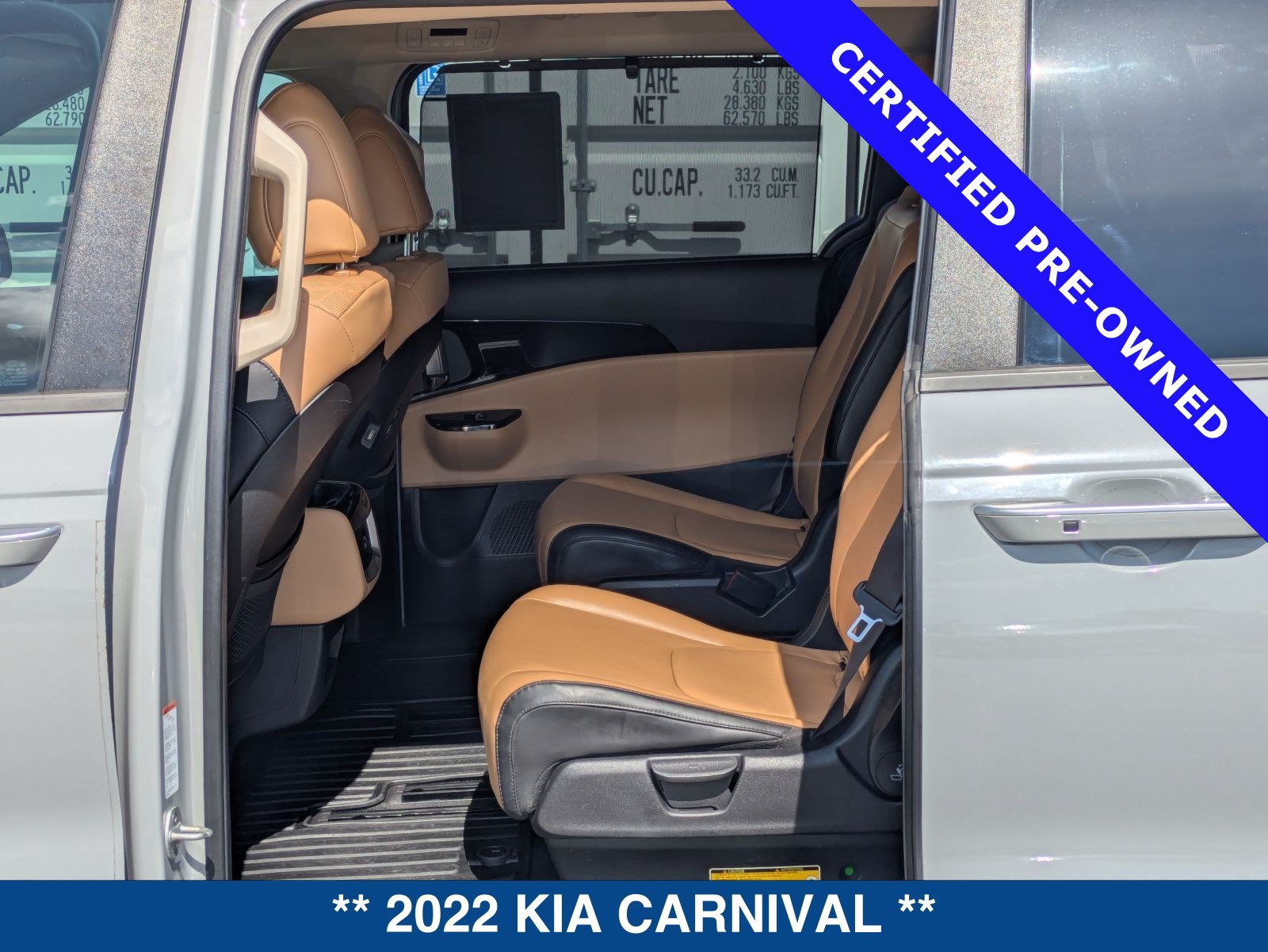 Used 2022 Kia Carnival EX FWD image 16