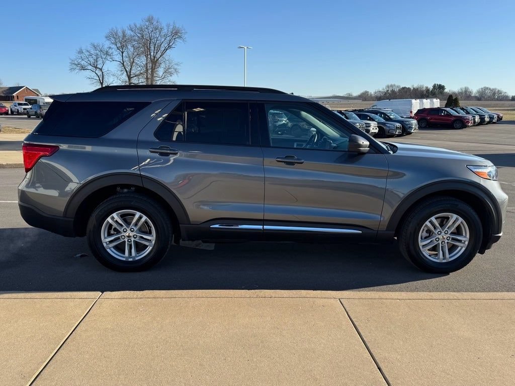 Certified 2024 Ford Explorer XLT w/ Equipment Group 202A AWD/4WD image 10