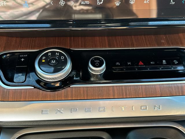 Certified 2025 Ford Expedition Max King Ranch AWD/4WD image 37