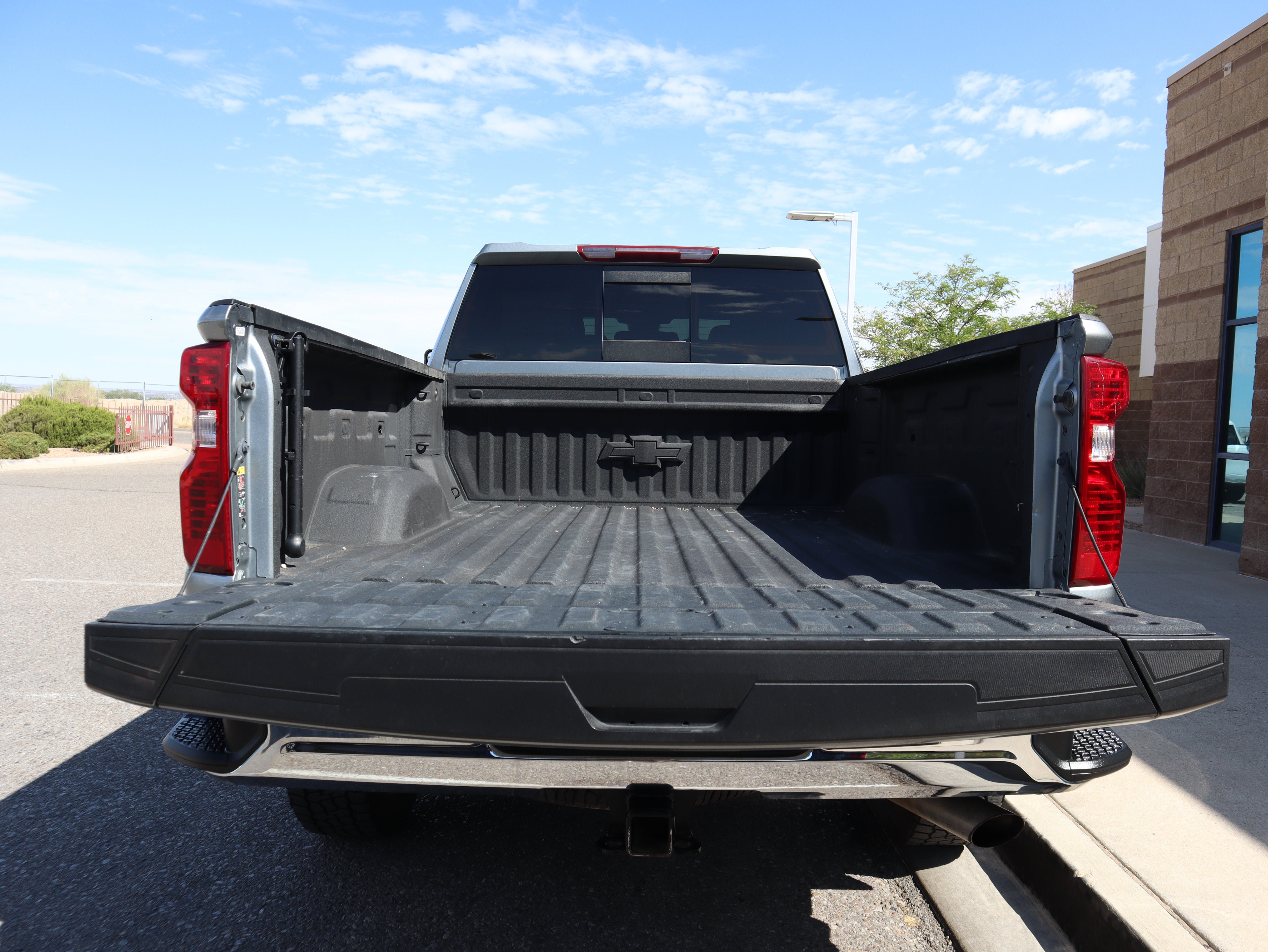 Used 2024 Chevrolet Silverado 2500 LT AWD/4WD image 20